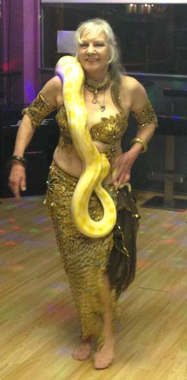 Snake Dance - Board Games